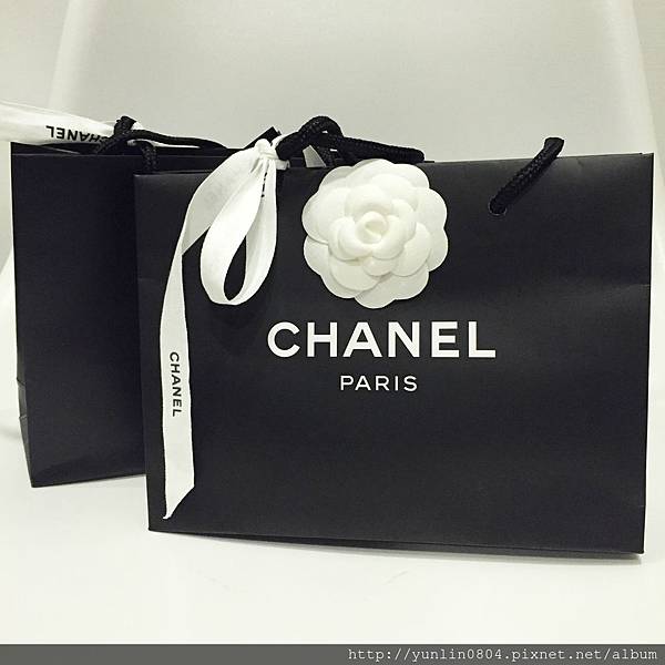 Chanel-earrings2.jpg