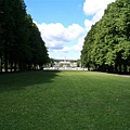 Oslo 維吉蘭雕刻公園 （先經過生命之橋，接著生命之泉、生命之柱，最後是生命之環）
