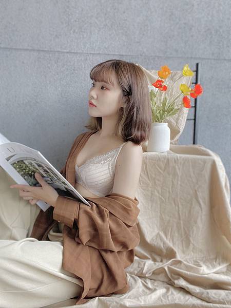 aa12_23_4.jpg aa12_23_4.jpg