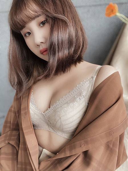 aa12_23_2.jpg aa12_23_2.jpg