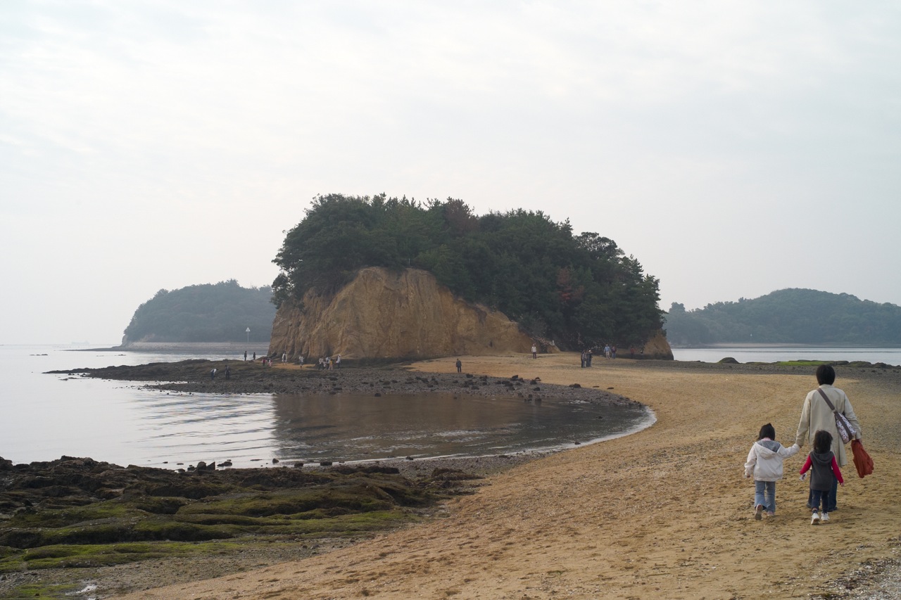 小豆島 天使の散步道﹍前頭這一條彎彎的路，就是天使的散步道。.jpg