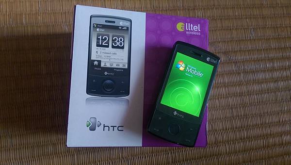 HTC舊款CDMA WM6.1系統智慧手機 200元 可研究或殺肉