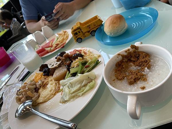 [心得] 苗栗 尚順君樂飯店 夏日出遊好選擇