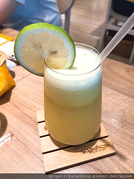 〔台北 | 台北車站〕Woosaパンケーキ屋莎鬆餅屋—京站店