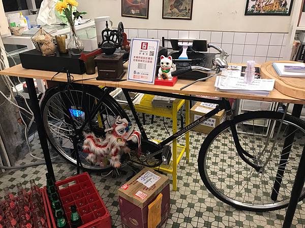 〔台北 | 南京復興〕行運冰室｜平價高CP港式料理｜巷弄中的