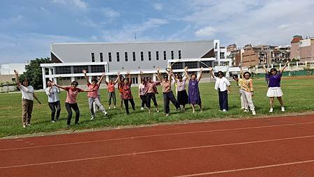 大甲國中第一屆忠班 大甲國中第一屆忠班