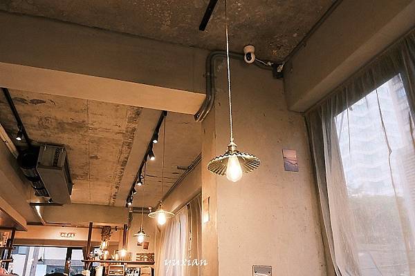 iPhone 16 Pro 攝影風格 / 富士NC經典負片風 iPhone 16 Pro 攝影風格 / 富士NC經典負片風