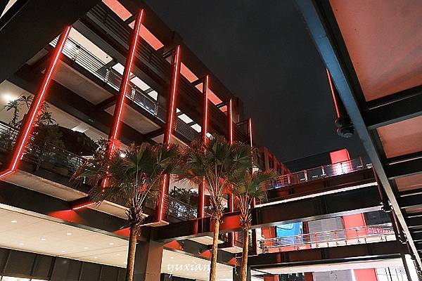 iPhone 16 Pro 攝影風格 / 富士NC經典負片風 iPhone 16 Pro 攝影風格 / 富士NC經典負片風