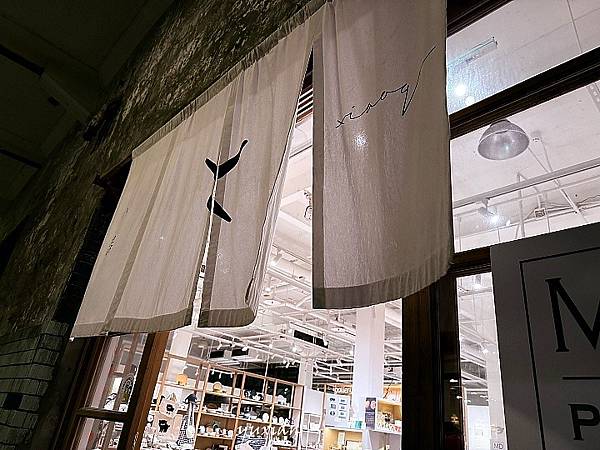 iPhone 16 Pro 攝影風格 / 富士NC經典負片風 iPhone 16 Pro 攝影風格 / 富士NC經典負片風