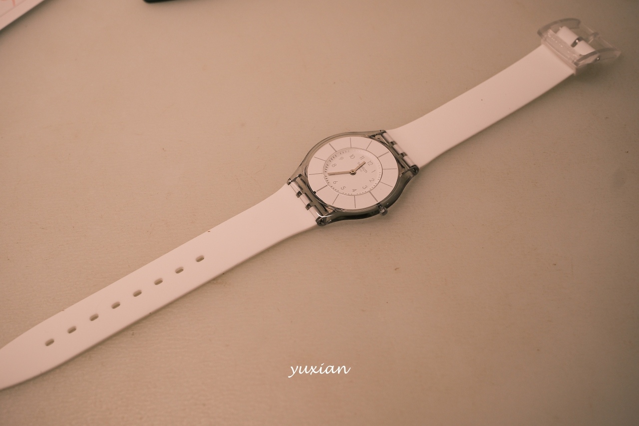 Swatch SKIN 超薄系列 - WHITE CLASS