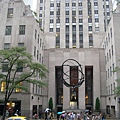 教堂對面就是Rockefeller Center