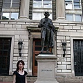 Jefferson in front of the graduate school of journalism