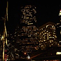 South Street Seaport 的夜景怎麼看都美