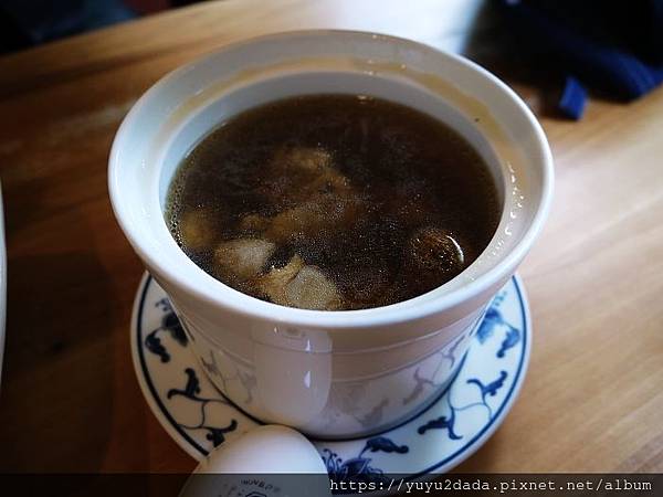 P1100872_nEO_IMG.jpg P1100872_nEO_IMG.jpg