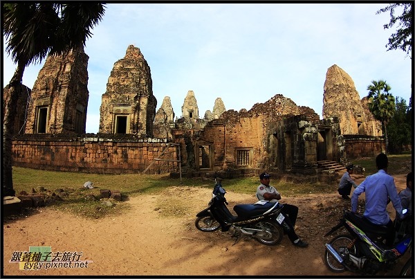 【變身塔Pre Rup】休息的警察.jpg