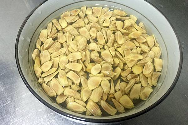 柚子盆栽8.jpg 柚子盆栽8.jpg