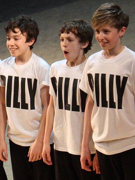 Tom_Holland_Billy_Elliot_2010_2b.jpg