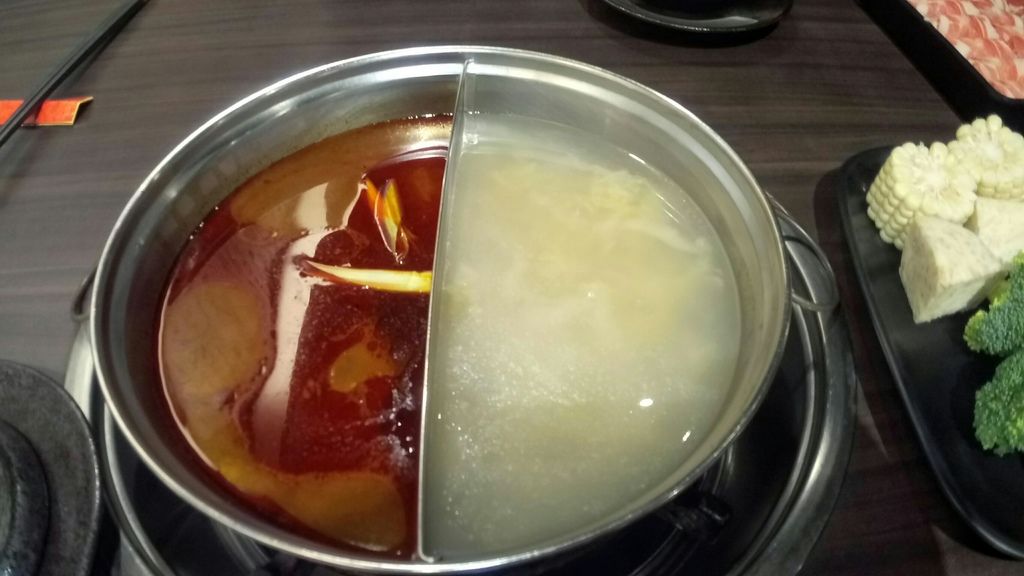 麻辣+酸菜白肉.jpg