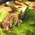 生菜洋蔥包肉 (2).jpg