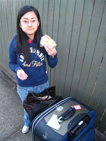 20080817 要回台灣了 我在吃愛心早餐