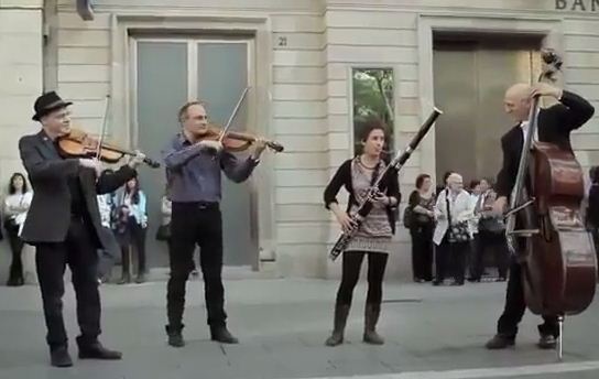 街頭演奏.jpg 街頭演奏.jpg