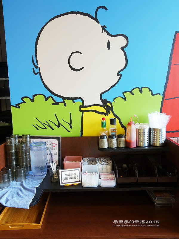 查理布朗史奴比150720025 查理布朗史奴比150720025