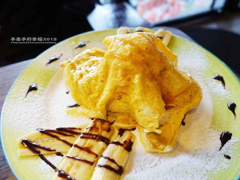 two monkeys151206033 two monkeys151206033