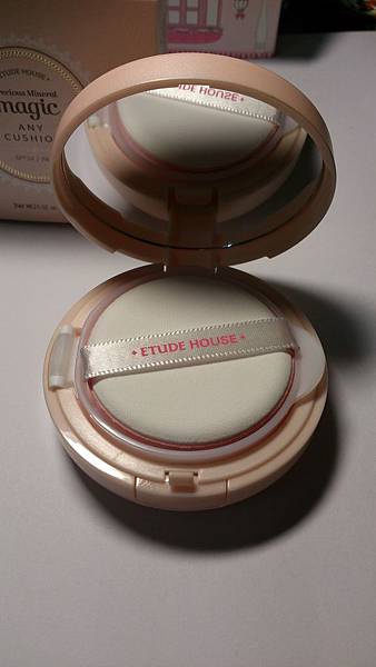 新品 ETUDE HOUSE 即可拍～輕快亮相甜顏霜+即可拍～超合一30秒粉凝霜分享~