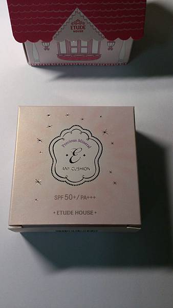 新品 ETUDE HOUSE 即可拍～輕快亮相甜顏霜+即可拍～超合一30秒粉凝霜分享~