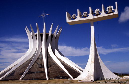 Brasilia-Cathedral-outside.jpg