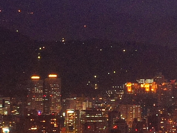 ISO800.jpg ISO800.jpg