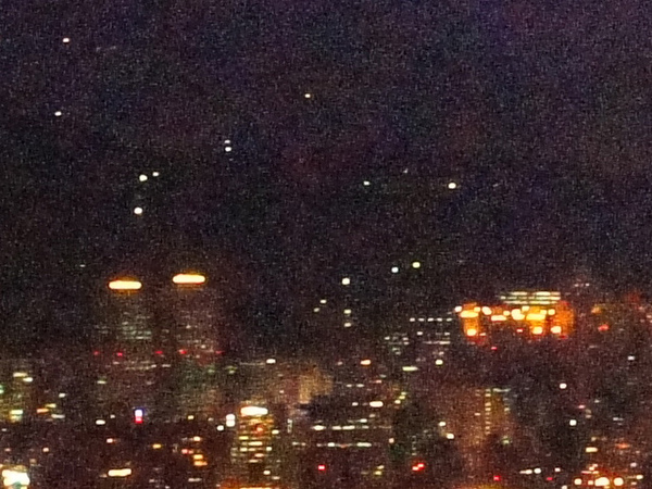 ISO6400.jpg ISO6400.jpg