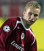 13 (DF) Michal Kadlec