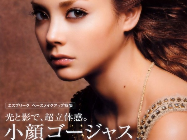 ANNA TSUCHIYA  土屋安娜