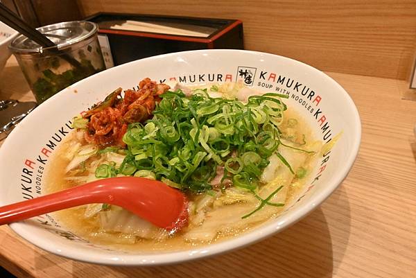 【日本大阪】大阪發跡超多蔬菜的拉麵，蔬菜營養不夠就來吃神座拉