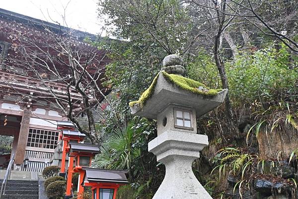 【日本京都】京都近郊鞍馬山，大天狗所在的鞍馬寺，靈氣滿滿的山