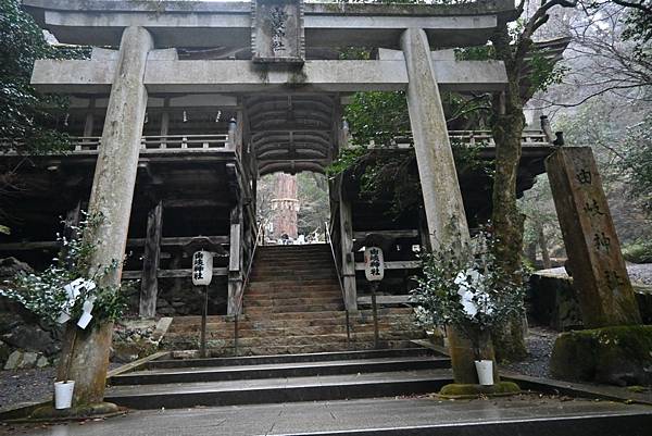 【日本京都】京都近郊鞍馬山，大天狗所在的鞍馬寺，靈氣滿滿的山