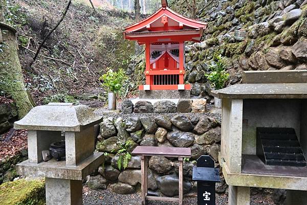 【日本京都】京都近郊鞍馬山，大天狗所在的鞍馬寺，靈氣滿滿的山