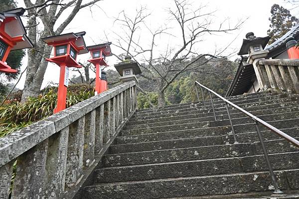 【日本京都】京都近郊鞍馬山，大天狗所在的鞍馬寺，靈氣滿滿的山