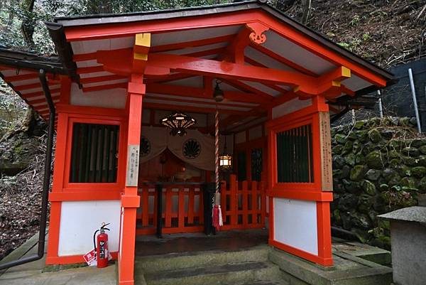 【日本京都】京都近郊鞍馬山，大天狗所在的鞍馬寺，靈氣滿滿的山