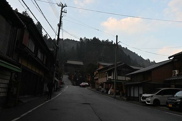 【日本京都】京都近郊鞍馬山，大天狗所在的鞍馬寺，靈氣滿滿的山