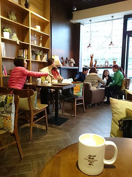 [上海 cafe] Meo's coffee, 婁山關路站