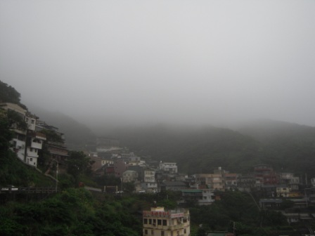 0cb841b06d18aeaace556c47941b2969 瑞芳-山城九份晨霧瀰漫