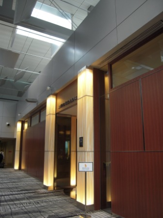 12e386b1db9e00a3a8414725f51f0d10 Singapore-Sliver Kris Lounge(新加坡新航貴賓室)&新航商務艙