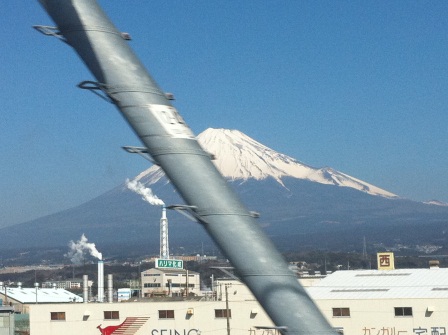 1309703815-22da9bb74cef3a07404879e32448ebbf Tokyo-東海道新幹線(富士山的無敵美景)