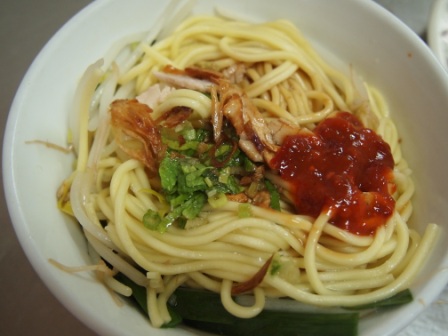 1312717680-66286a49ee294a993ed647c1e0780952 新竹-榕樹下麵店