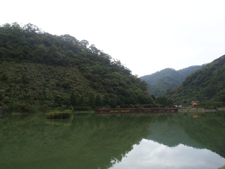 1317384379-3271471689 員山-望龍埤