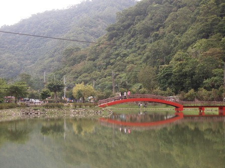 1317384396-298510318 員山-望龍埤