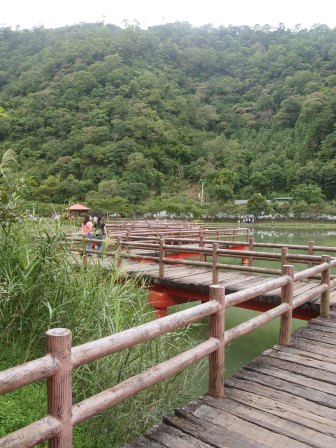 1317384427-132869070 員山-望龍埤