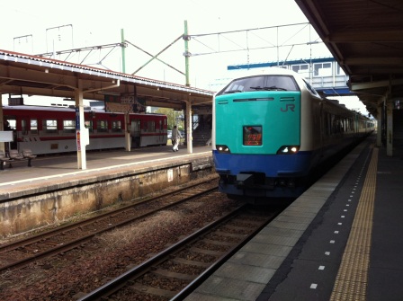 1322579730-1930680418 Tsuruoka-旋風訪問鶴岡小鎮